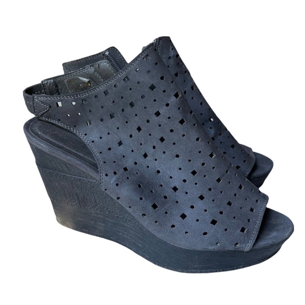 Sbicca Wedges Dark Gray side zip open toe sz 9
